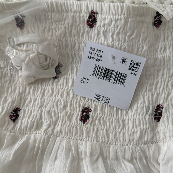 American Eagle Outfitters White Smocked Tube Top with Red Accents - Picture 4 of 4